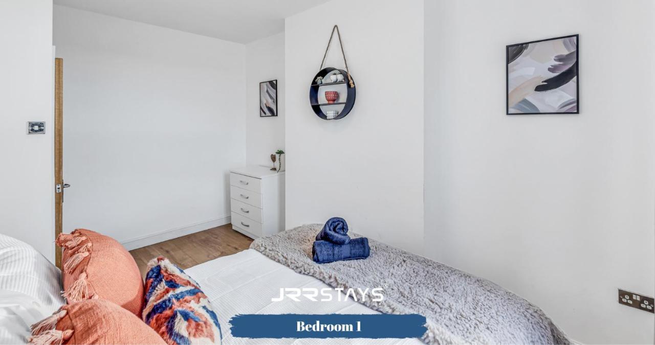 Cardiff Stylish 2 Bedroom Sleeps 6 Wi-Fi - Jrr Stays Εξωτερικό φωτογραφία