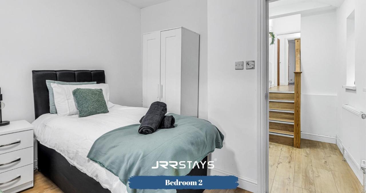 Cardiff Stylish 2 Bedroom Sleeps 6 Wi-Fi - Jrr Stays Εξωτερικό φωτογραφία
